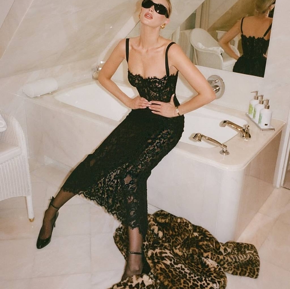 Helsa The Lace Column Dress in Black - Picture 5 of 11